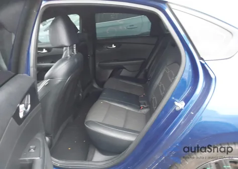 2021 Kia Forte Gt-Line from USA, damaged, VIN 3KPF34AD8ME285652